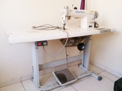 Maquina de Costura Reta Industrial - Divinópolis - Minas