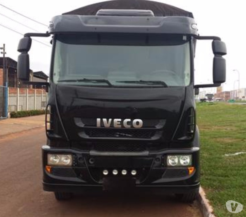 Caminhão Iveco tector 204E25