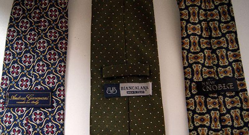 Conjunto 3 gravatas de diversas marcas
