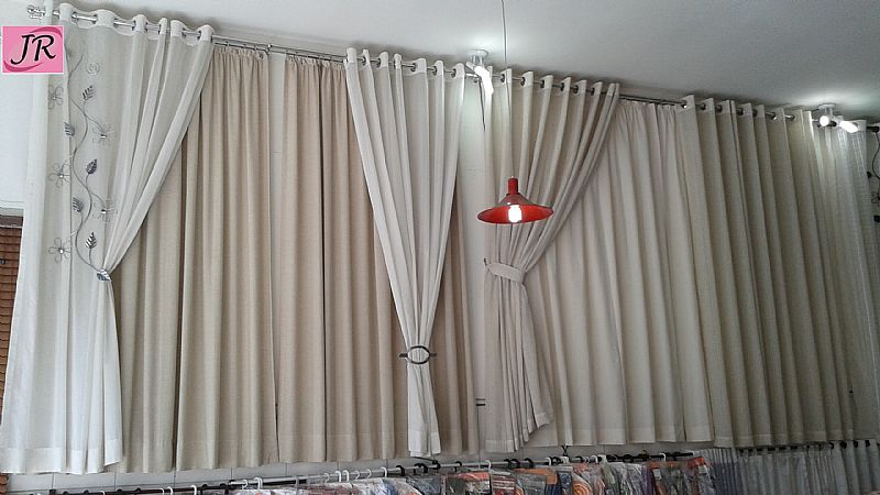 Promocao de mostruario - cortinas, persianas e tapetes