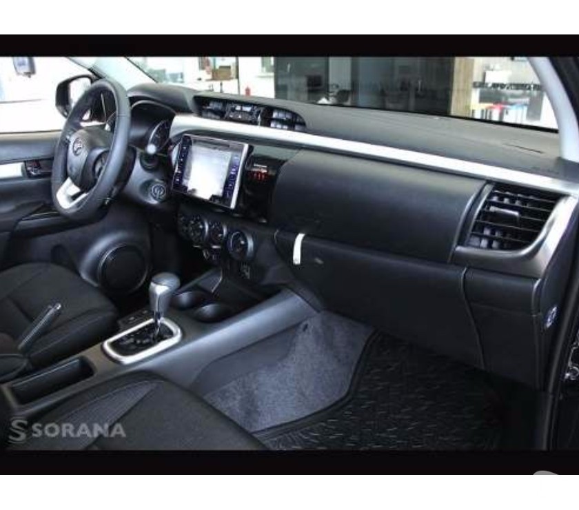 Toyota Hilux Sr Aut 4X4 2.8L 16V Dohc - 