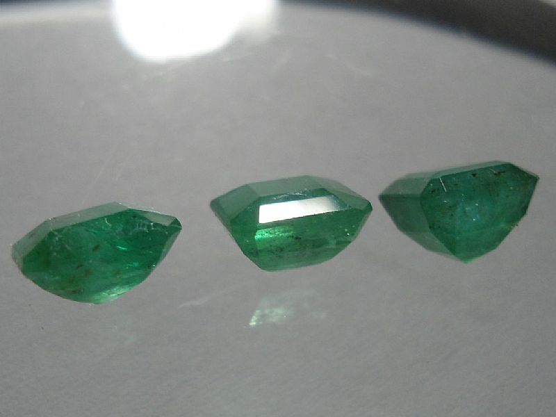 Esmeraldas gemas naturais aa - 7.95ct 3 gemas no lote.