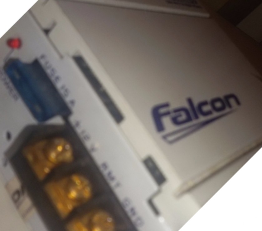 Radio Pioneer e modulo Falcon HS320S 560 Watts