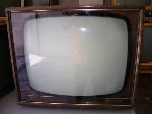Televisor Antigo- Philco 3d Preto E Branco, Funciona