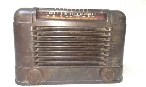 Antigo Rádio Rca Victor Q10 Em Baquelite (Para Decoração)