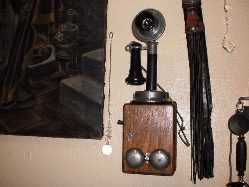 Antigo Telefone De Mesa, Pça Da Decada De 20, Joia Rara.