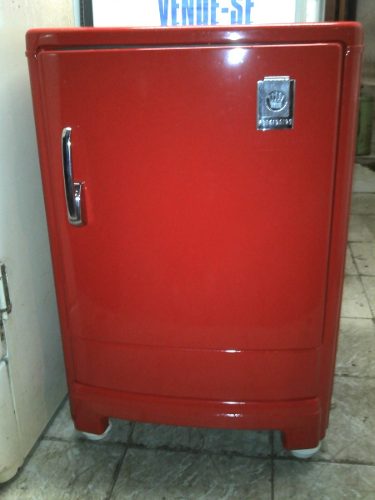 Raríssima Mini Geladeira (frigobar) Frigidaire Vintage
