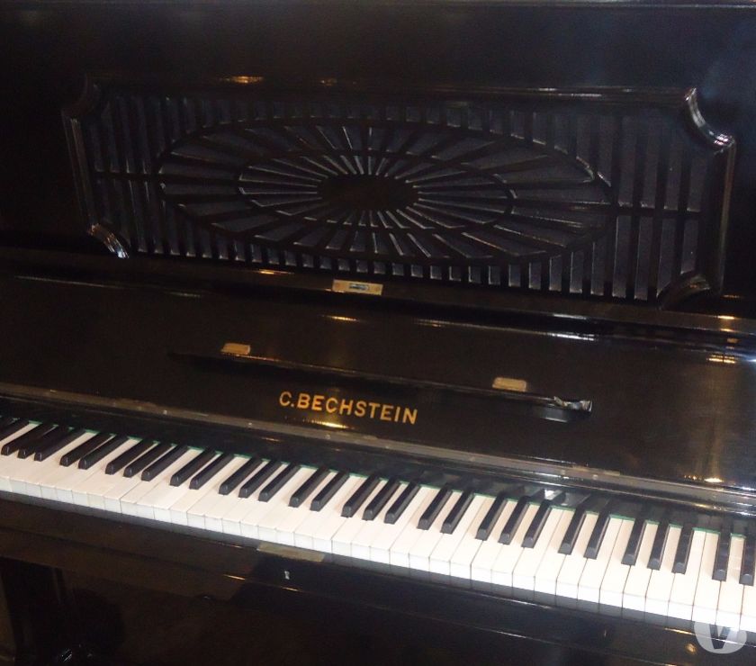 Piano Vertical C. Bechstein