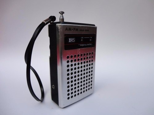 Rádio Antigo Realistic Modelo: /am-fm.