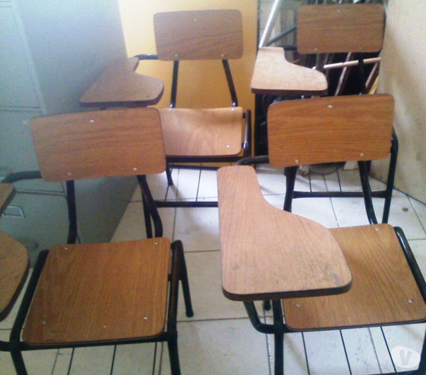 5 Cadeiras Escolares Usadas em muito bom estado. Entrega Já