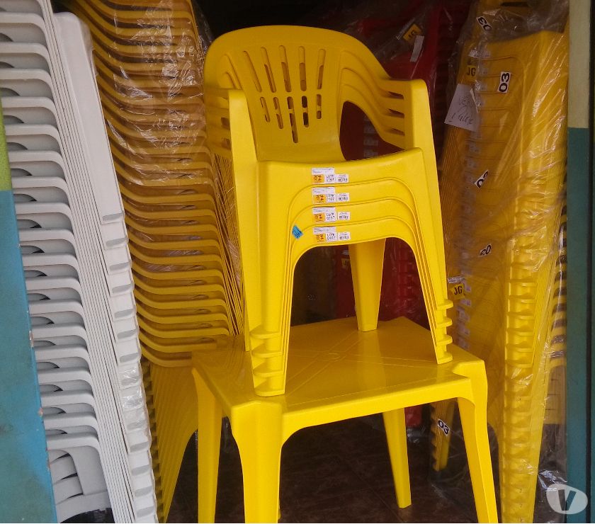 Mesas e cadeiras plástica padrão Skol