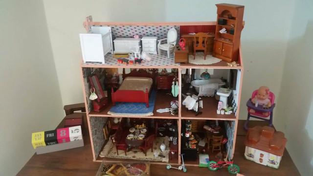 Miniatura casa de boneca com acessórios escala 1:12