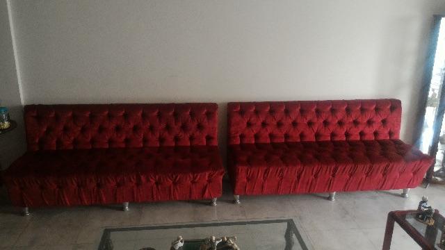 2 sofas capitonê vermelhos -lindos