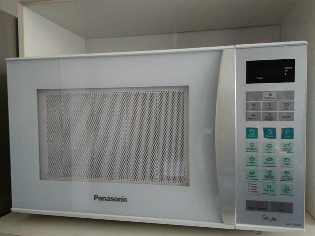 Microondas Panasonic 32 litros 220V