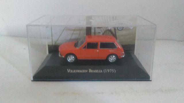 Miniatura VW Brasília Coleção Carros Inesquecíveis do