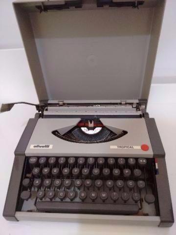 Oferta Relâmpago: Máquina de escrever Olivette Tropical,