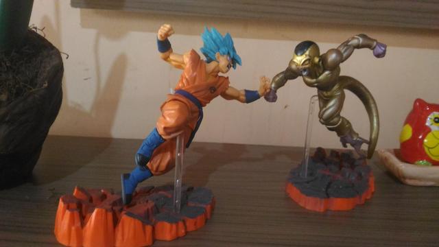 Action Figures - Cavaleiros do Zodiaco e Dragon Ball