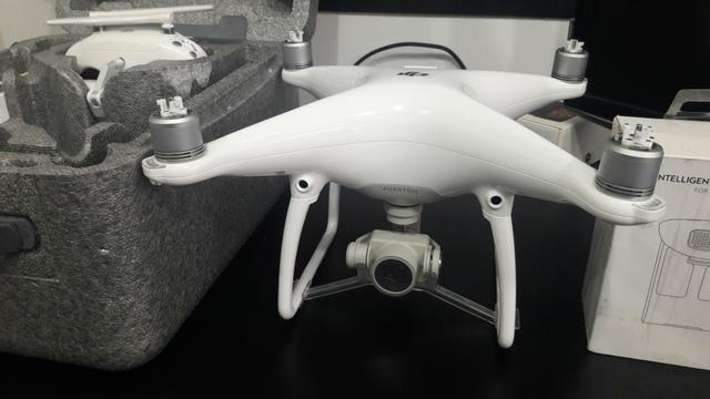 Drone DJI Phantom 4