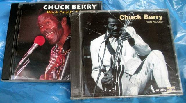 Dois Cds de Chuck Berry,sendo um lacrado