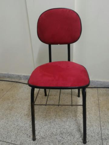 Cadeira só estofado novo vermelho é preto