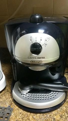 Máquina de fazer café Expresso e Capuccino Italiana