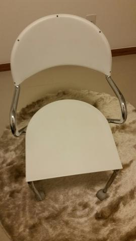 Cadeira Branca