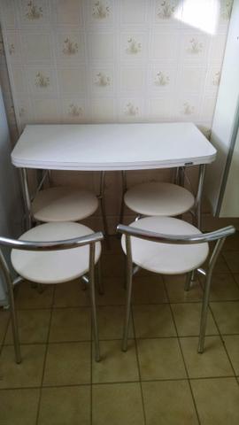 Mesa cozinha aço inox, dobrável, com 04 cadeiras