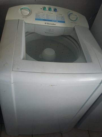 Máquina lavadora 12kg. faz tudo