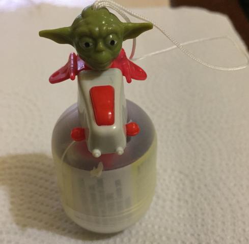 Surpresa Kinder Ovo - Star Wars - Nave Yoda