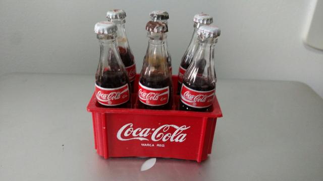 Mini Garrafinhas Coca Cola Com Engradado