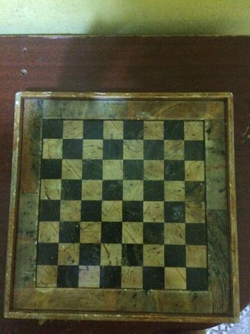 Tabuleiro de xadrez (mármore)