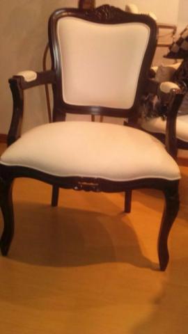 Belíssima cadeira Luis XV com braços