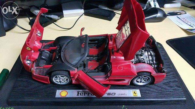 Miniatura Ferrari F50 Shell 1:18 Maisto