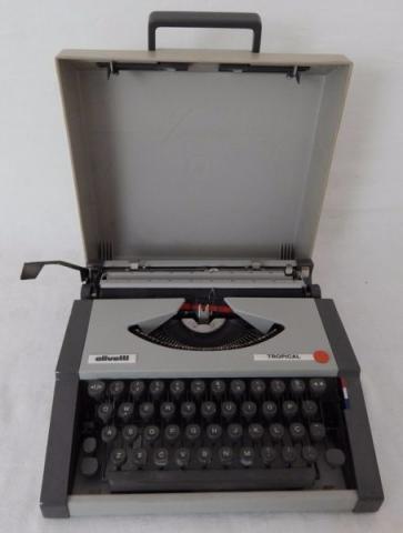 Máquina de escrever Olivette Tropical