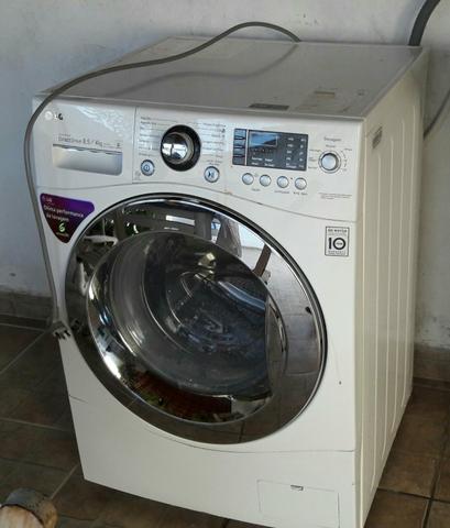 Máquina de lavar e secar roupa LG
