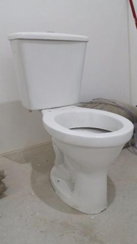 Vaso sanitário + Caixa acoplada Icasa  Linha Sabará
