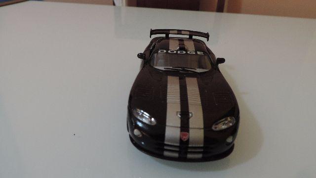 Miniatura de Automóvel Dodge Viper GTS