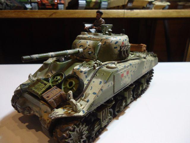 Unimax forces of valor Miniatura Tanque Sherman