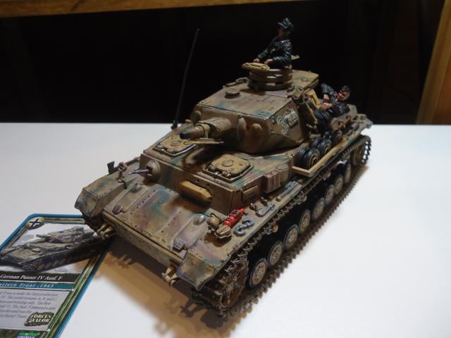 Unimax forces of valor Miniatura Tanque Guerra Panzer IV