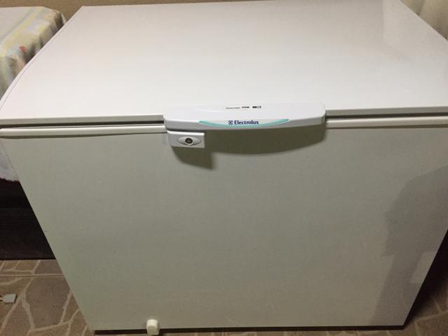 Freezer horizontal Eletrolux 305L