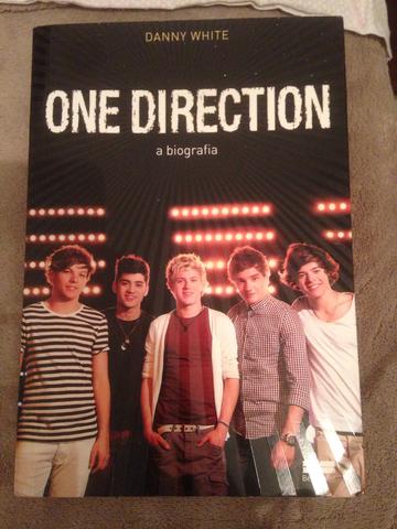 Livro "One Direction: A Biografia"