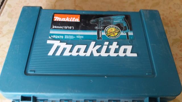 Martelete Makita 110V com maleta inclusa