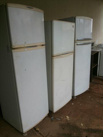 3 geladeira com defeito e 18 máquina de lavar roupa 50 cada