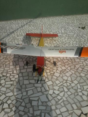 Aeromodelo alpha trainer 40 com rádio turnigy 9x