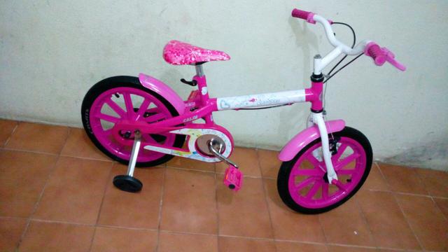 Bicicleta infantil aro 16 Caloi Barbie semi nova