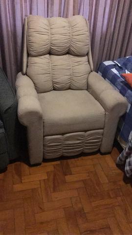 Cadeira reclinável nova
