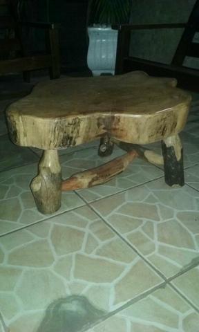 Mesa de centro de madeira rustica