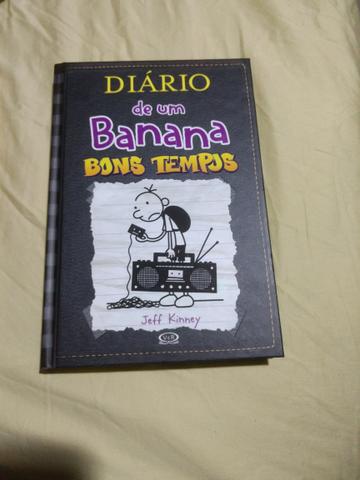 Vendo coleção do diários de um banana e o livro eu fico