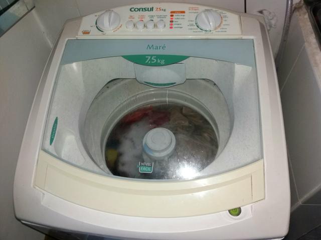 Máquina de Lavar Roupas Consul Maré 7.5kg usada