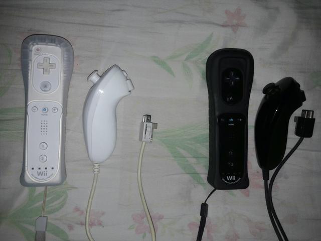 Wii Remote c/ Motion Plus Inside + Nunchuk